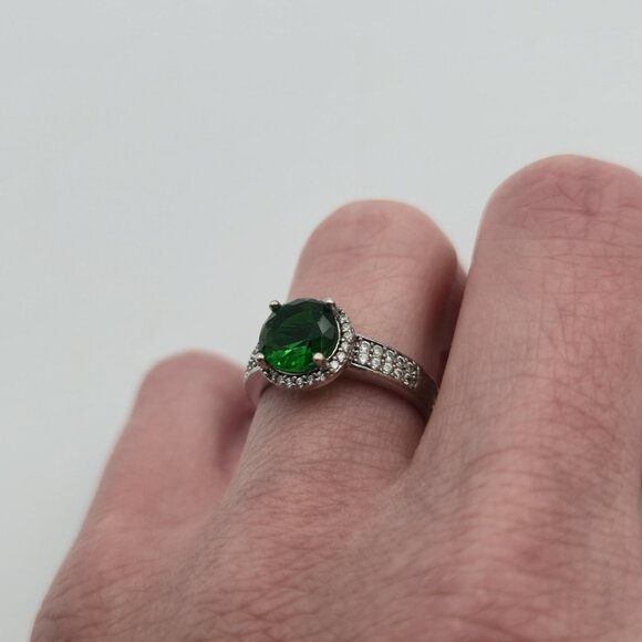 Size 7 Sterling Silver Green Cubic Zirconia Gem With Accents Ring A4137 - Picture 6 of 10